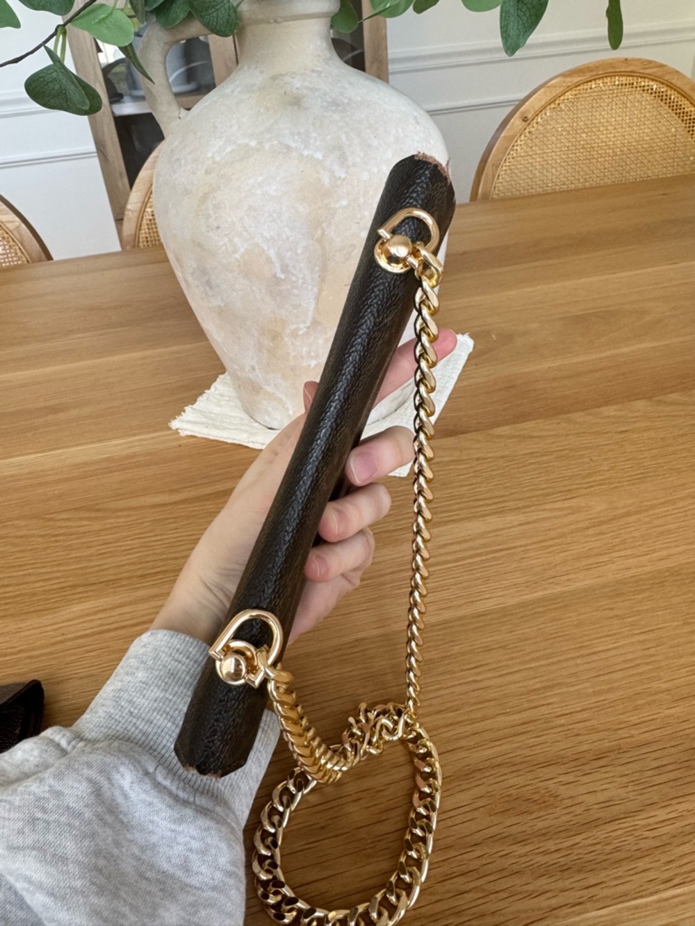 ✅AUTH✅SET OF LOUIS VUITTON WALLET ON A CHAIN+KEYHOLDER - Picture 9 of 17